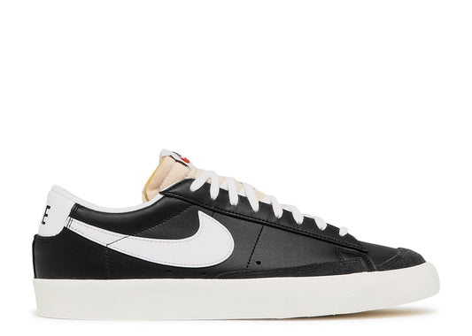 Blazer Low 77 Vintage Black White