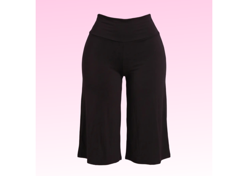 Capri Me Pants - Black