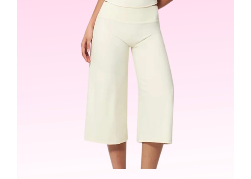 The Performance Capris - Cream