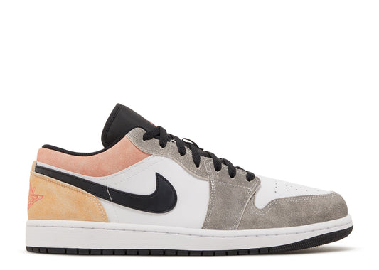 Air Jordan 1 Low SE Flight Club