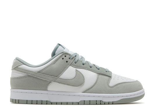 Dunk Low SE Light Pumice