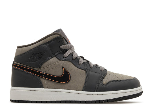 Air Jordan 1 Mid SE GS Night Stadium